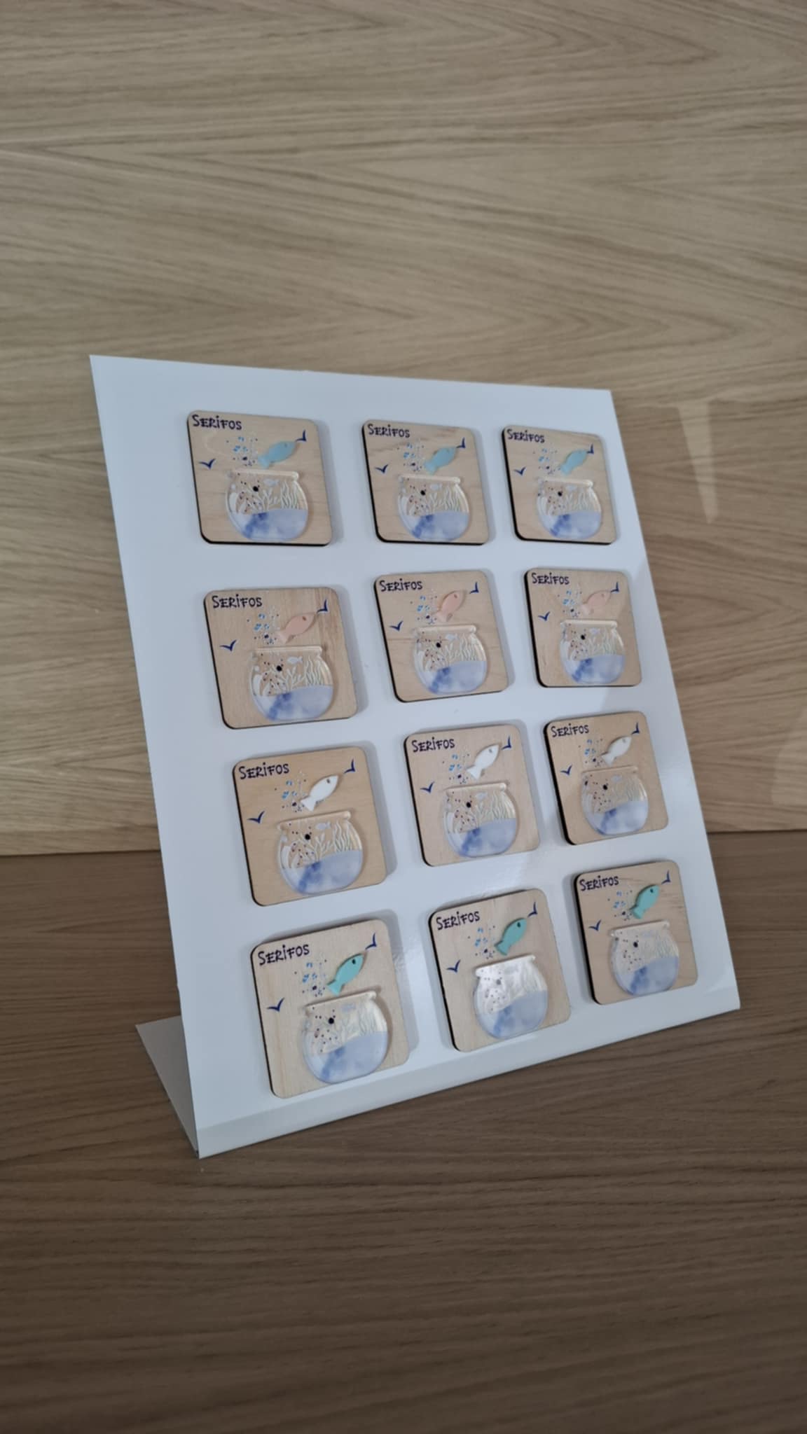 Μαγνητάκια ξύλινα με plexiglass γυάλα και ψάρι
